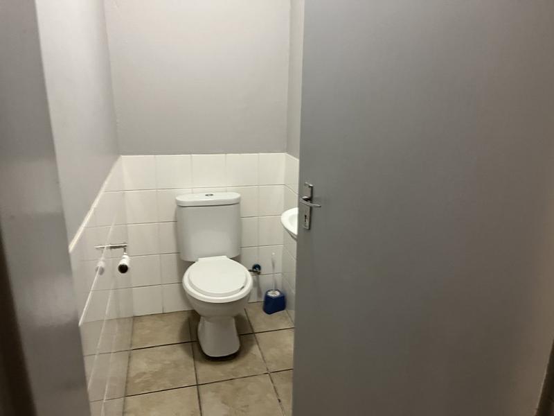 To Let commercial Property for Rent in Maitland Western Cape